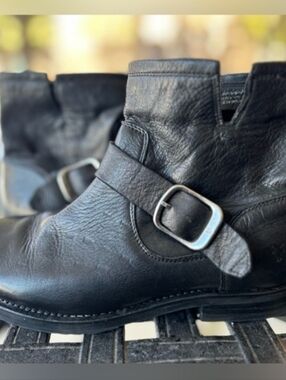Frye Veronica black leather boots   , women’s size 8